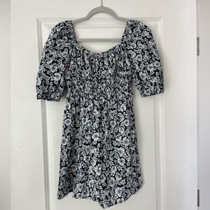 Altar’d State Navy Blue Floral Puff Sleeve Dress Size Medium Never Worn